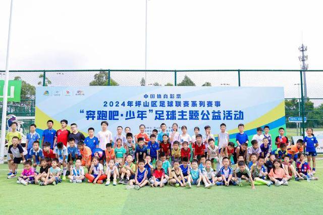 巴萨官宣签下克罗地亚门将利瓦科维奇